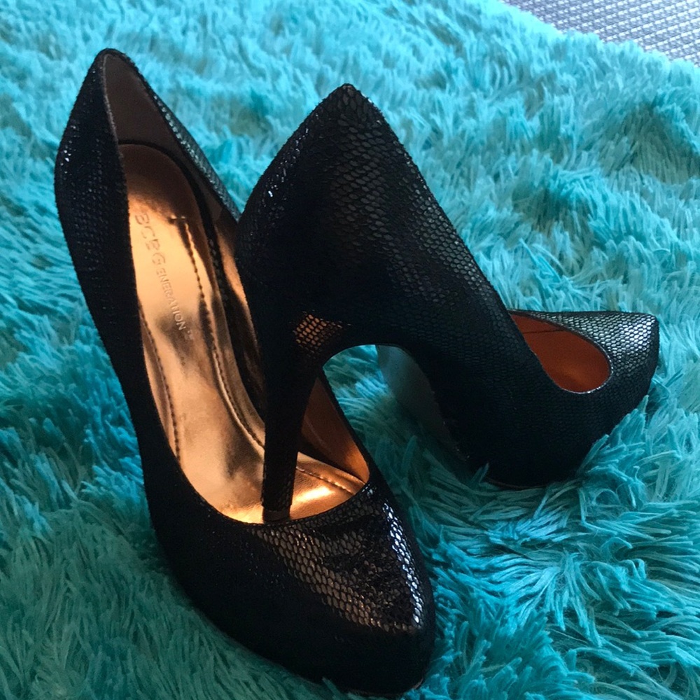 BCBG parade black